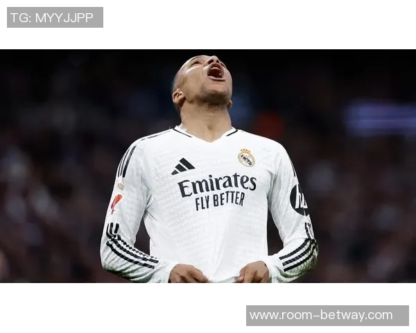 皇马官方深切哀悼瓦伦女足B队教练费尔南多马丁及其三名子女不幸离世